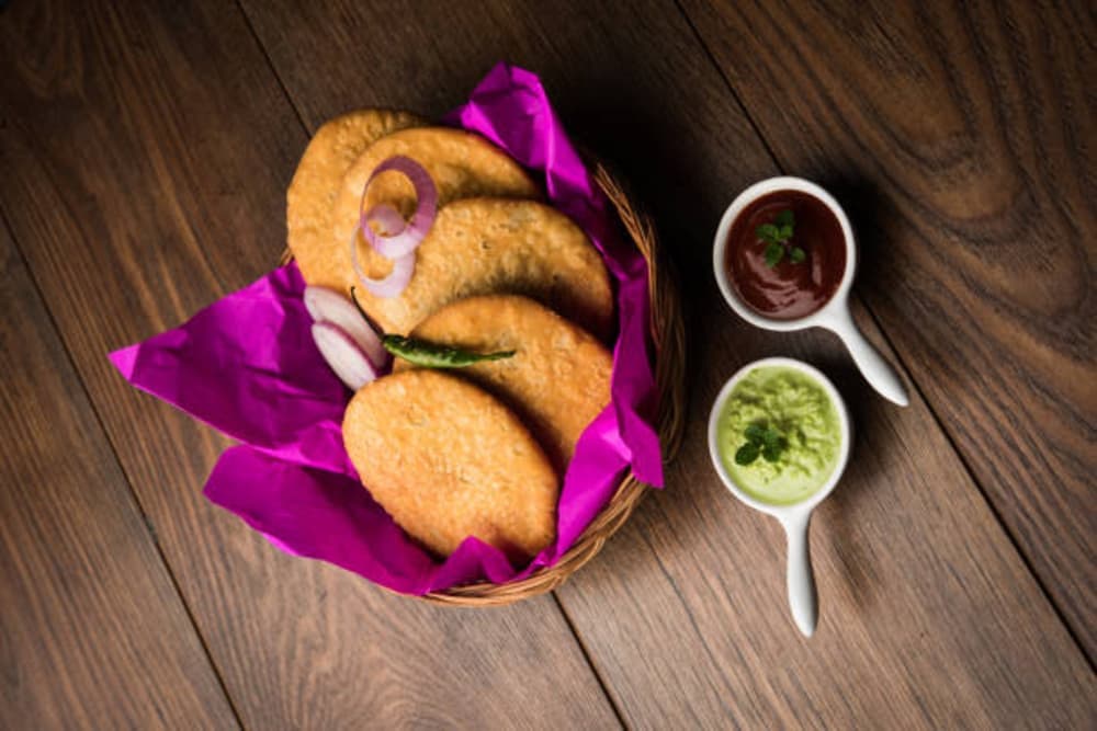 Pyaaz Kachori - additional