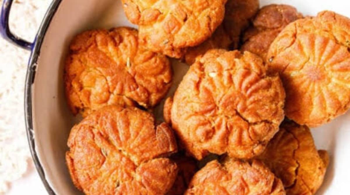 Thekua traditional recipe from bihar, india