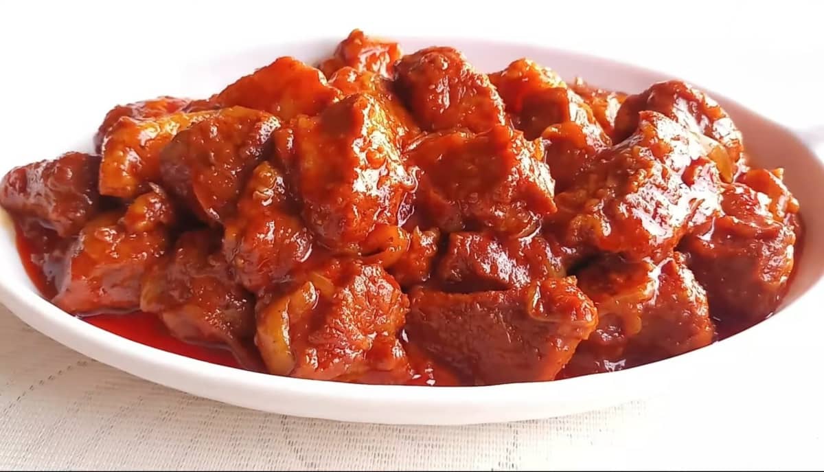 Goan Pork Vindaloo traditional recipe from goa, india