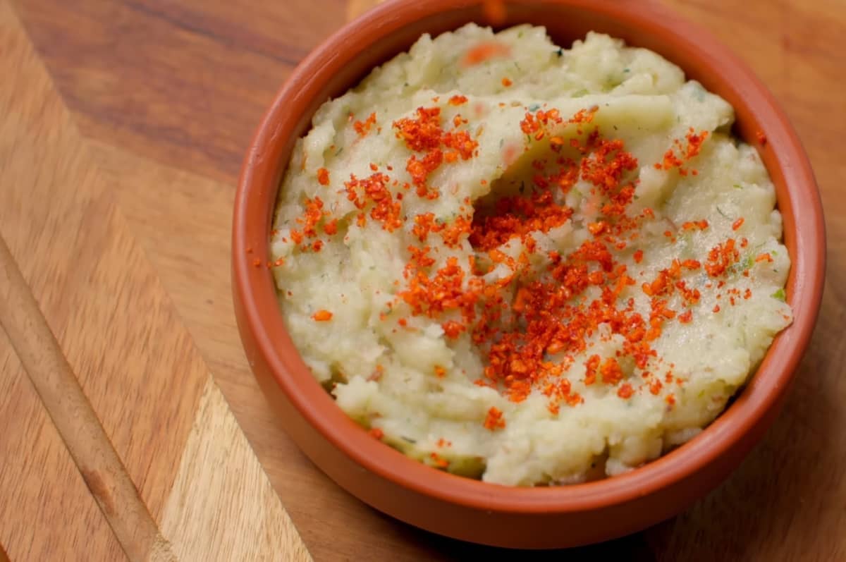 Khichu traditional recipe from gujarat, india