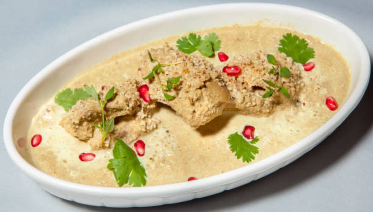 Awadhi Chicken Korma traditional recipe from uttar-pradesh, india